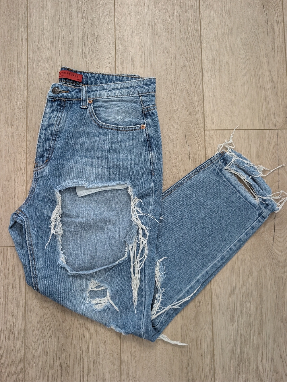 Signature 8 Women's Super Distressed Jeans | Distressed Cropped Denim